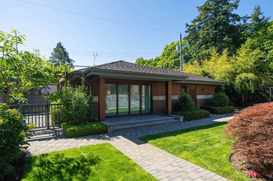5937 Churchill Street Vancouver, BC - 32
