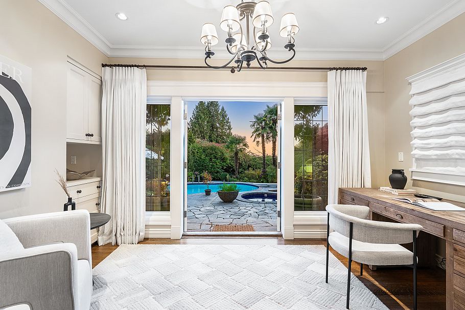 2716 W 49th Avenue Vancouver, BC - 13