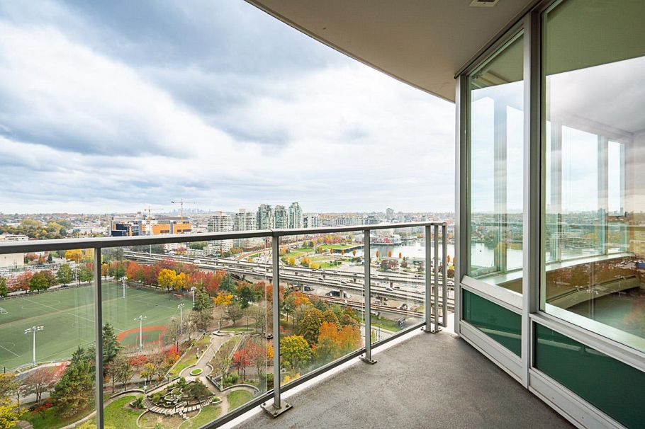 2608 58 Keefer Place Vancouver, BC - 10