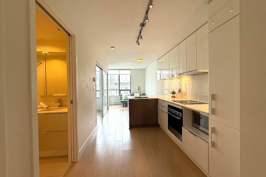 1703 1308 Hornby Street Vancouver, BC - 12