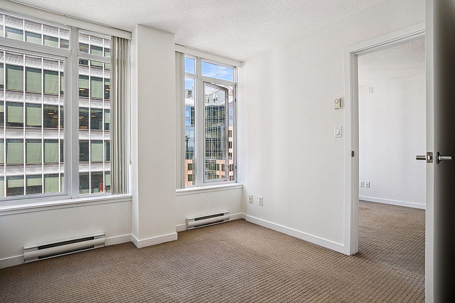 2006 610 Granville Street Vancouver, BC - 13