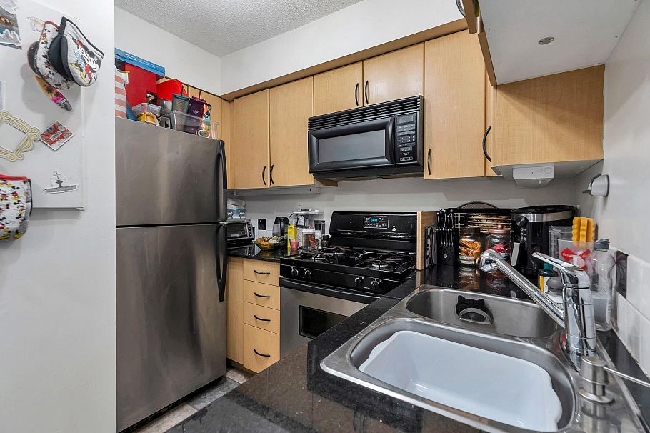 1501 63 Keefer Place Vancouver, BC - 11