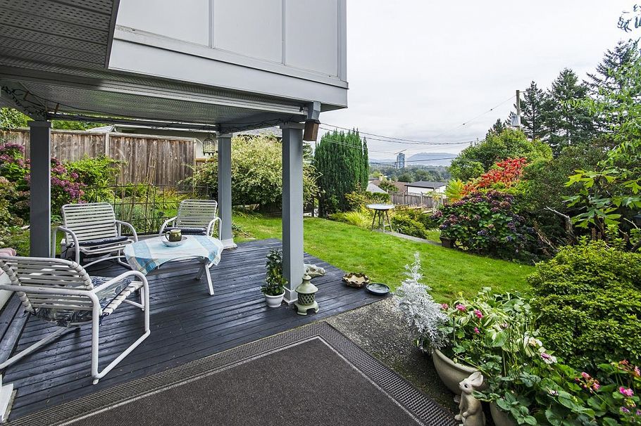 903 E Keith Road North Vancouver, BC - 28