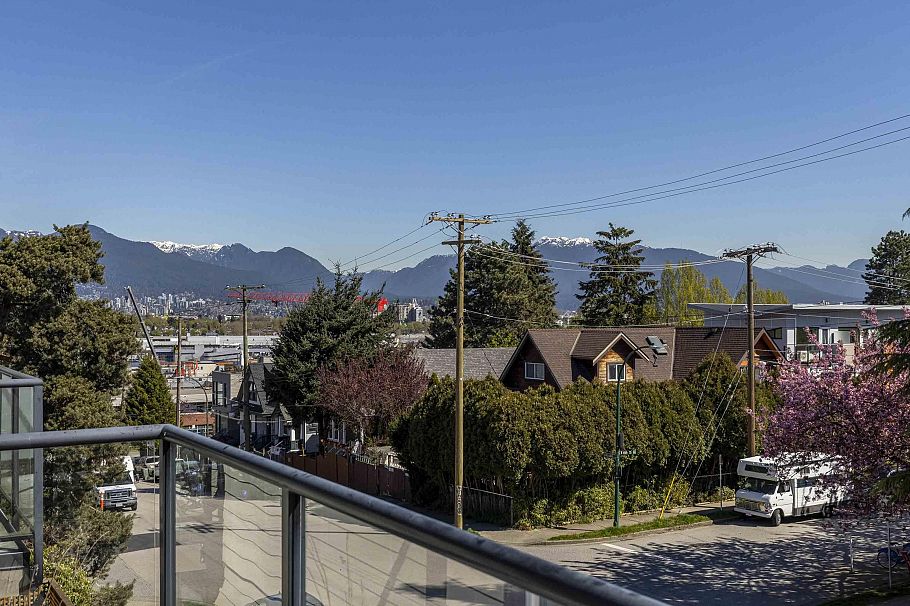 12 2223 Prince Edward Street Vancouver, BC - 20