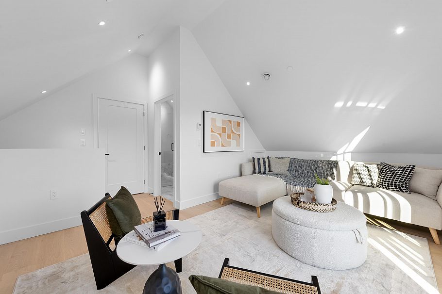 2 240 E 37th Avenue Vancouver, BC - 27