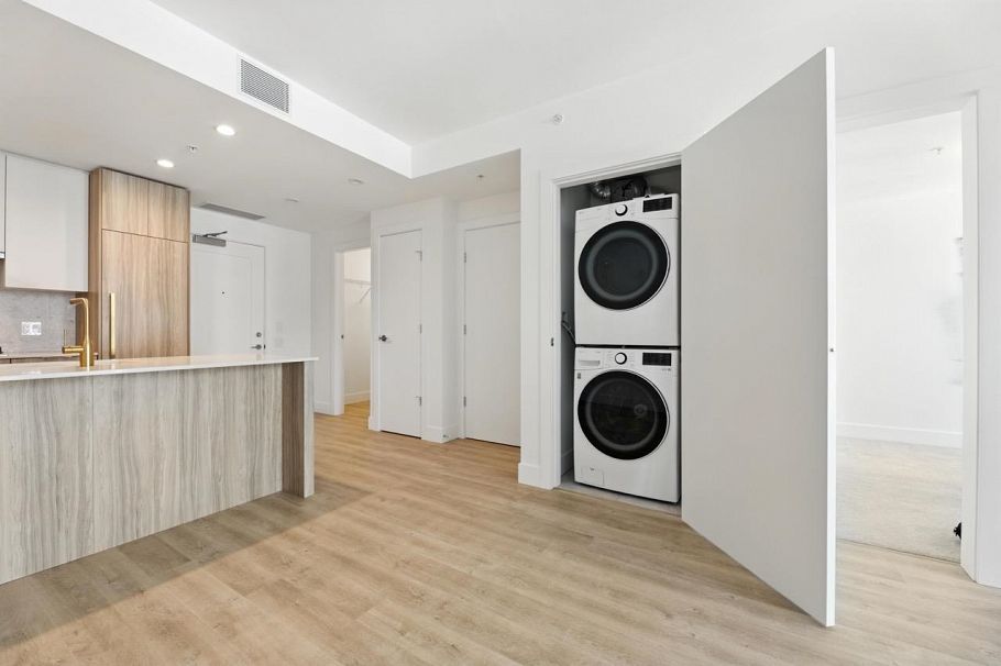 605 2385 Emery Court North Vancouver, BC - 13