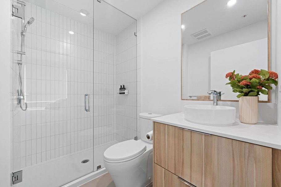 504 2450 Garden Drive Vancouver, BC - 27