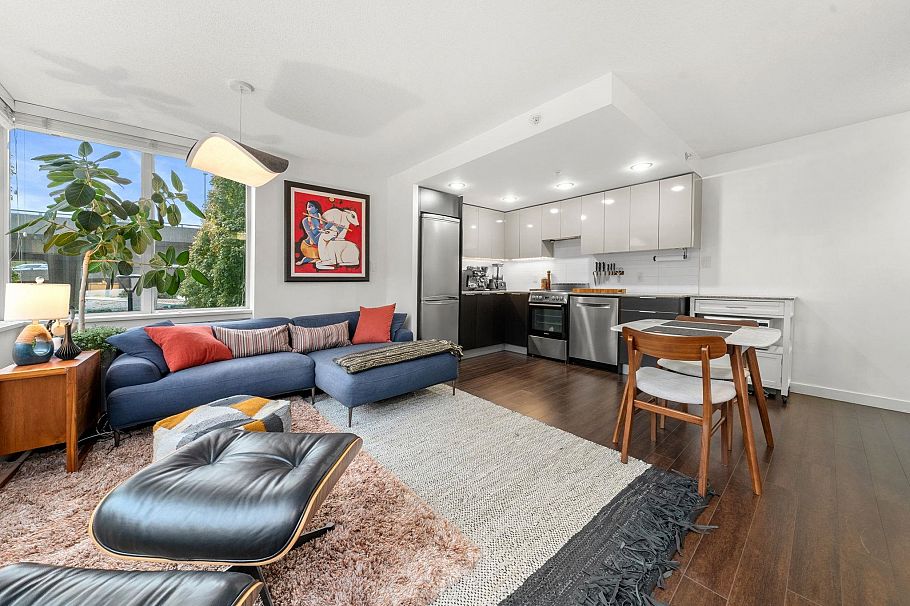 211 445 W 2nd Avenue Vancouver, BC - 1