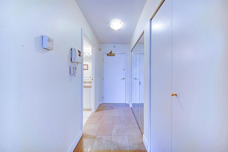 12E 199 Drake Street Vancouver, BC - 22