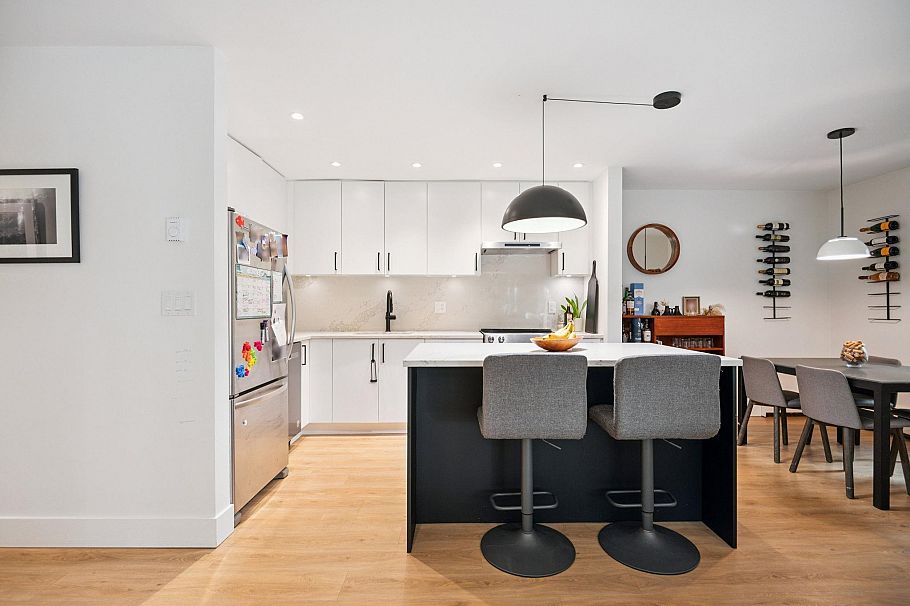 101 1696 W 10th Avenue Vancouver, BC - 12