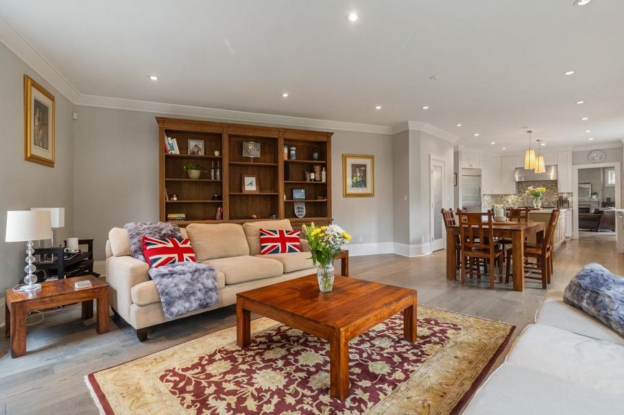 3365 Edgemont Boulevard North Vancouver, BC - 10