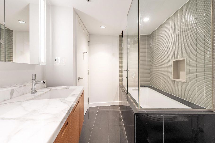 2006 777 Richards Street Vancouver, BC - 19