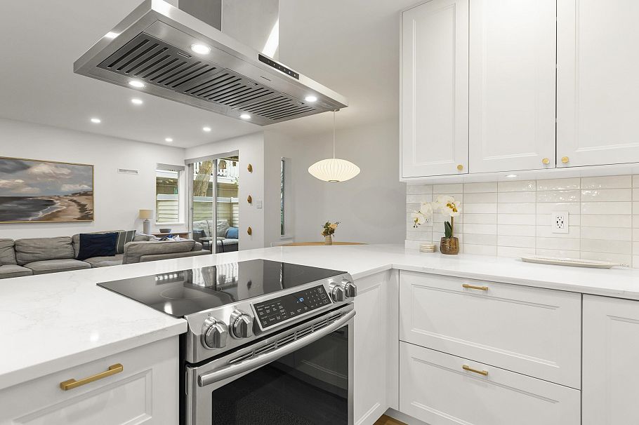 116 1890 W 6th Avenue Vancouver, BC - 16