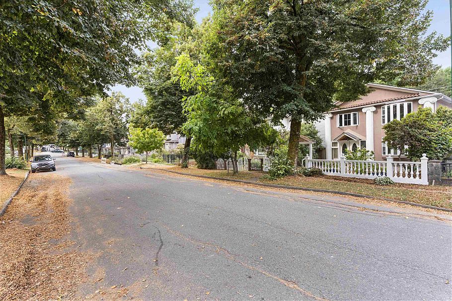 5263 Wales Street Vancouver, BC - 3