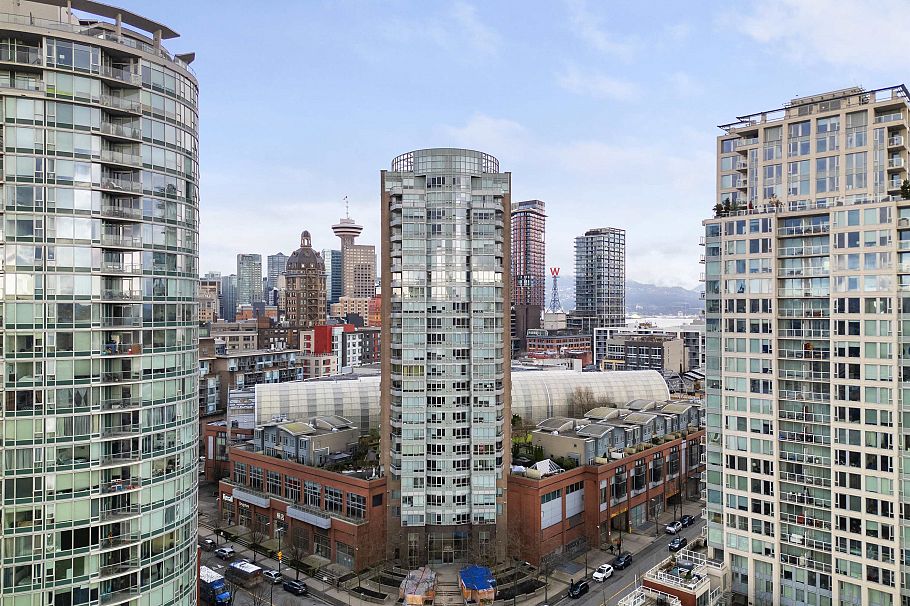 1501 63 Keefer Place Vancouver, BC - 1