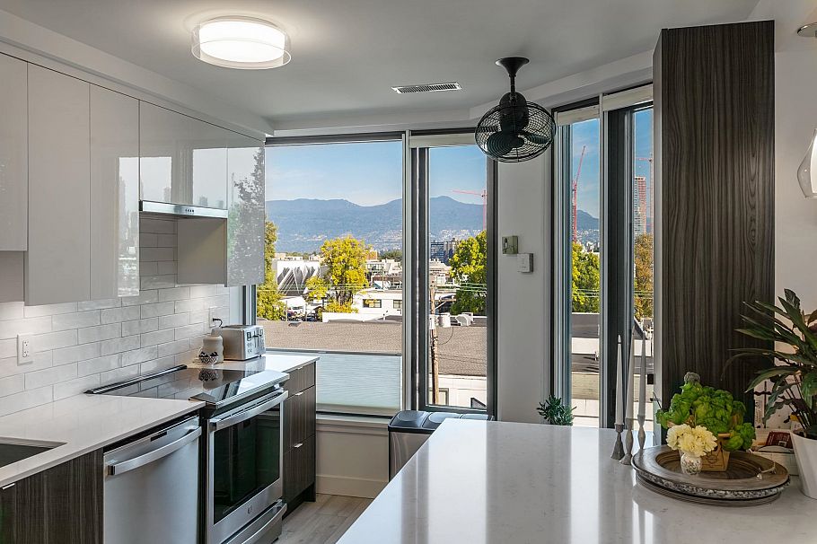 410 2201 Pine Street Vancouver, BC - 11