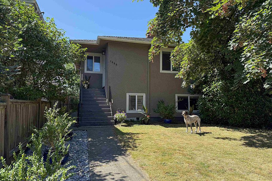 1688 E 29th Avenue Vancouver, BC - 32