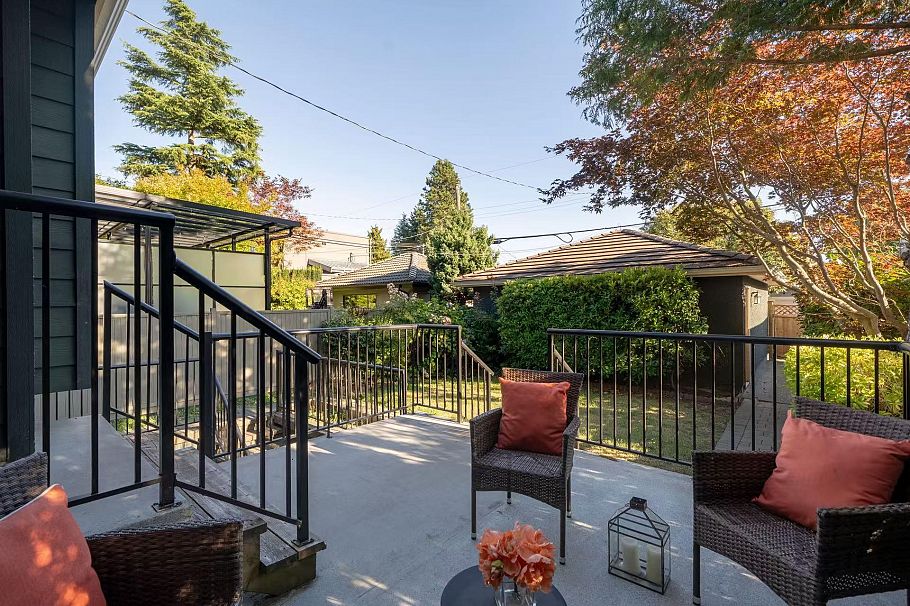 2818 W 19th Avenue Vancouver, BC - 34
