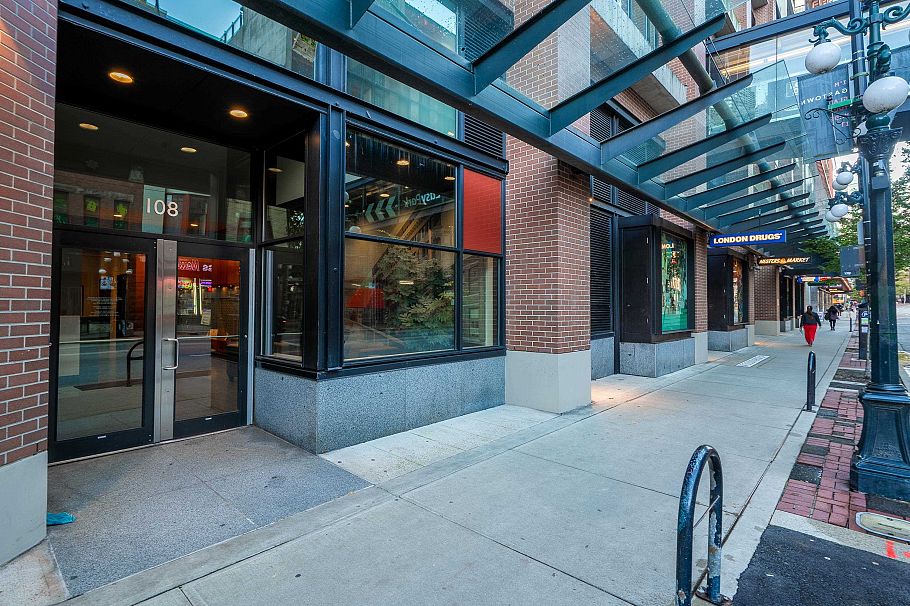 2401 108 W Cordova Street Vancouver, BC - 9