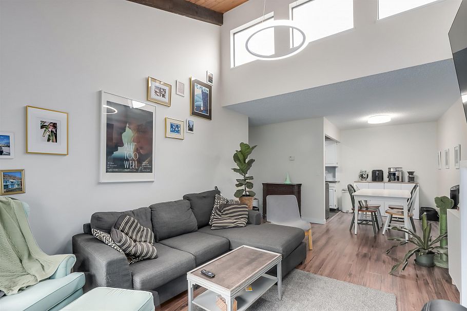 301 330 E 7th Avenue Vancouver, BC - 8