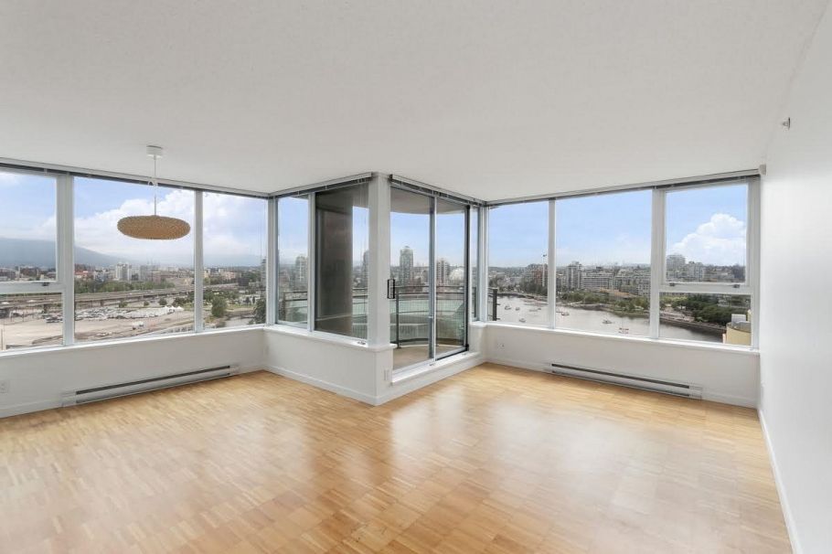 1902 33 Smithe Street Vancouver, BC - 3