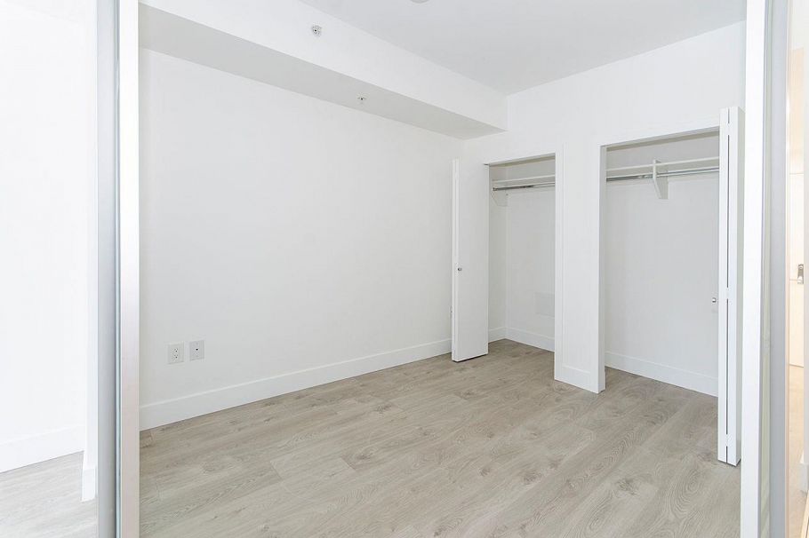 208 2435 Kingsway Street Vancouver, BC - 5