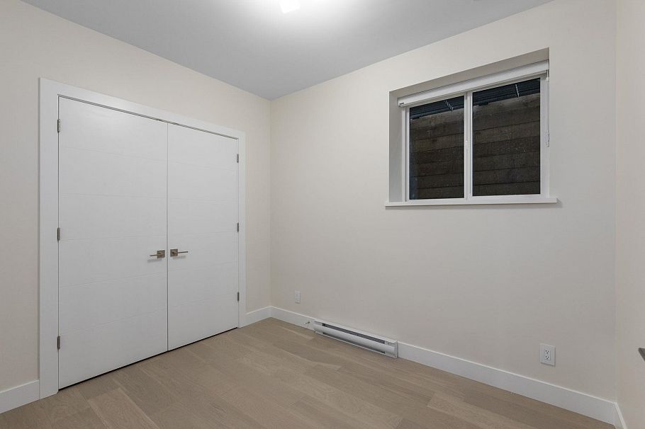 3071 Fromme Road North Vancouver, BC - 35