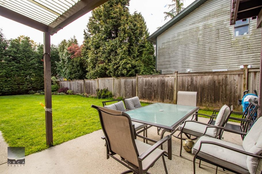 Ground level 1990 CASANO DRIVE, North Vancouver BC V7J 2R2 North Vancouver, BC - 18