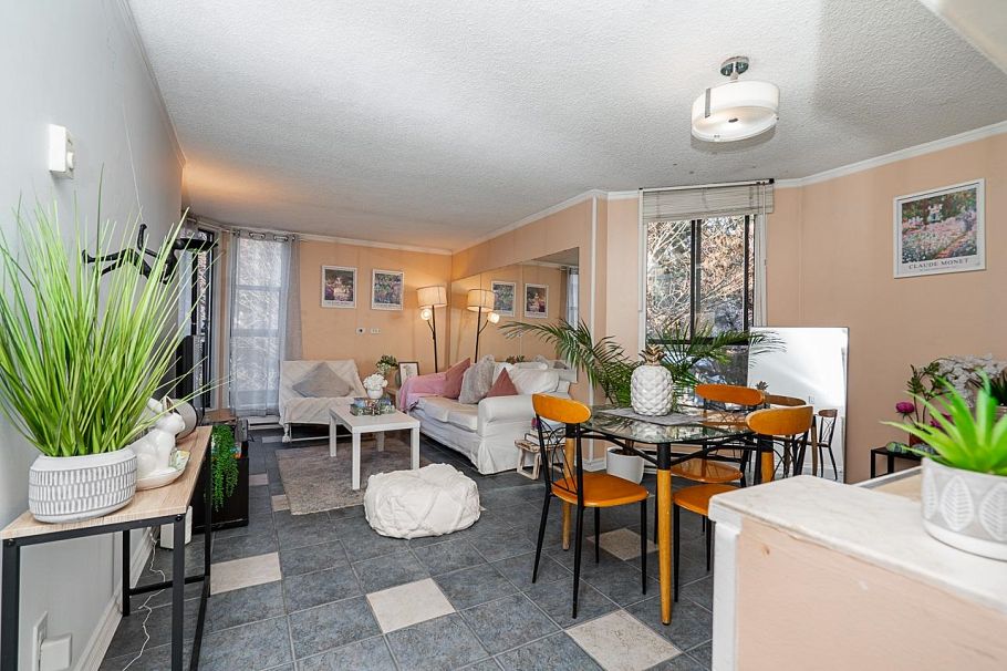 508 1040 Pacific Street Vancouver, BC - 1