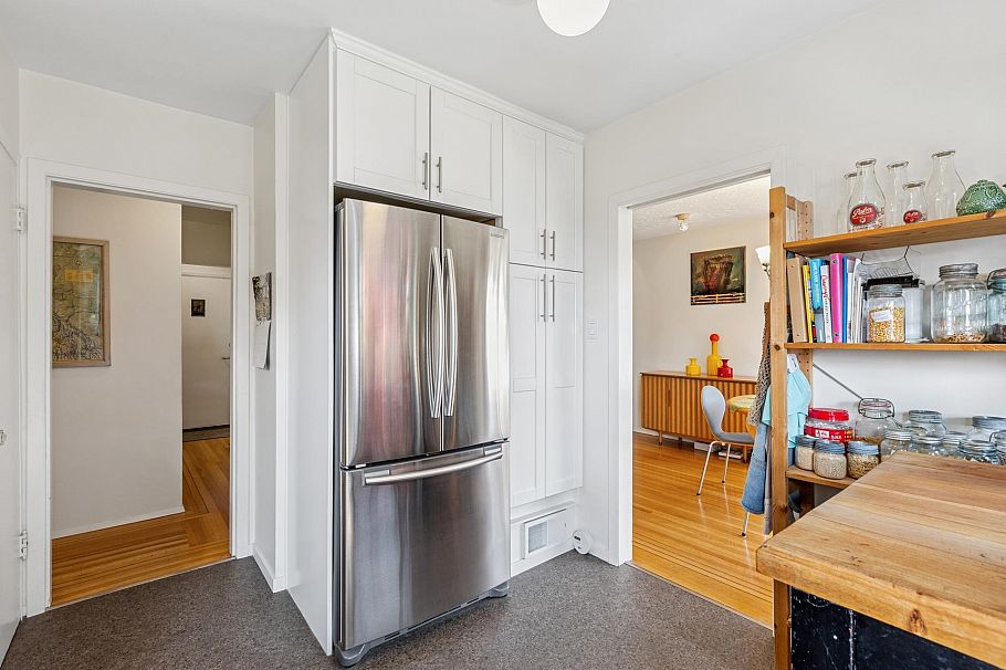 415 W 26th Street North Vancouver, BC - 14