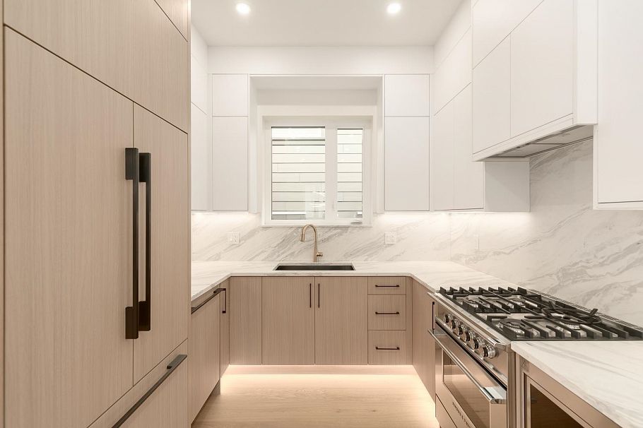 1 2658 Dundas Street Vancouver, BC - 17