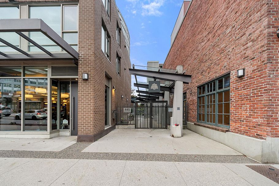 211 445 W 2nd Avenue Vancouver, BC - 32