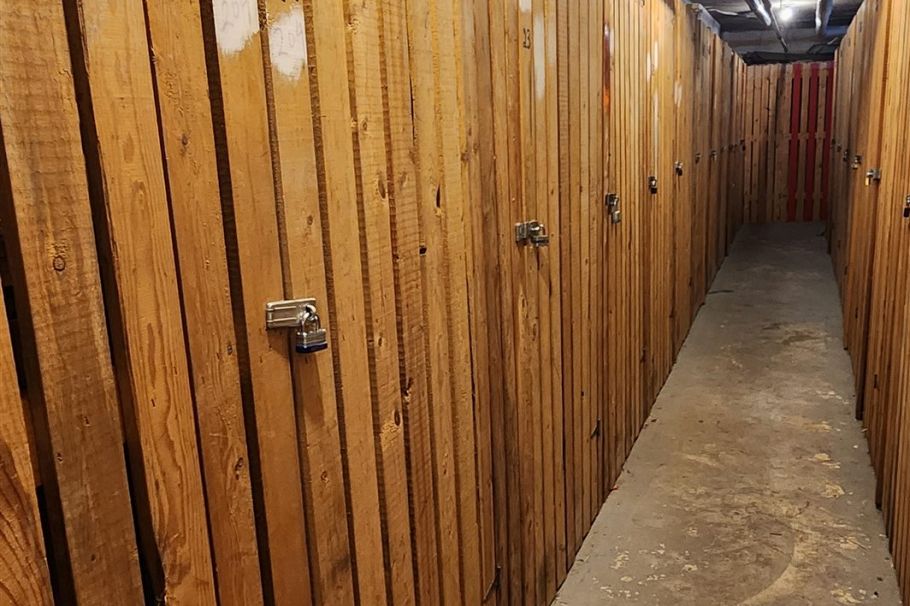 28 1345 W 4th Avenue Vancouver, BC - 32