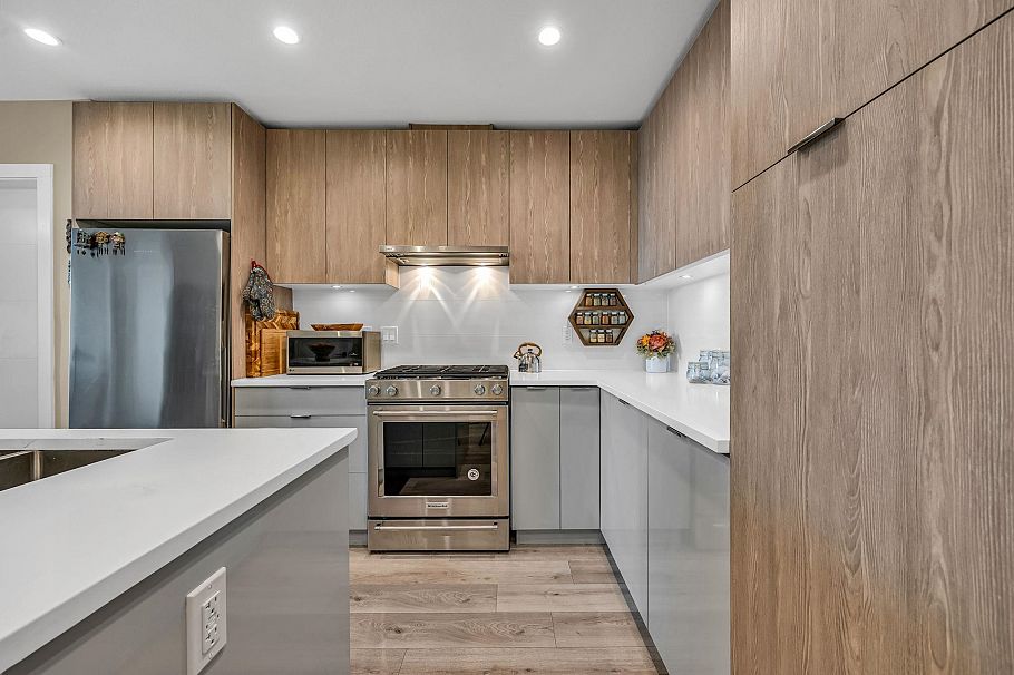 404 128 E 8th Street North Vancouver, BC - 4