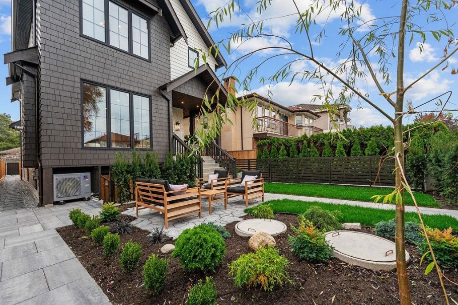 6890 Brooks Street Vancouver, BC - 30