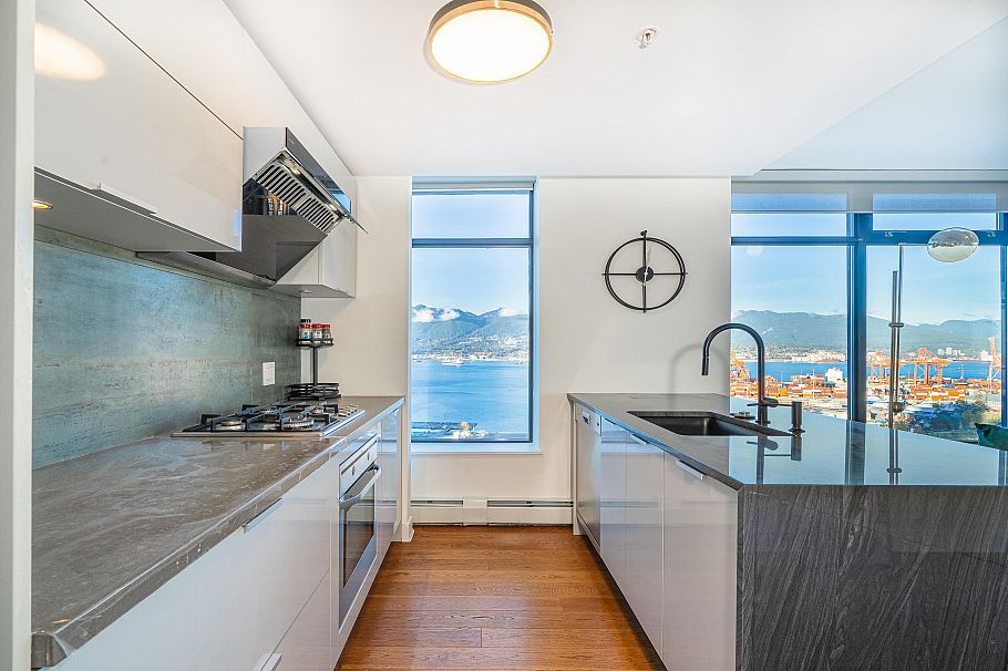 2401 108 W Cordova Street Vancouver, BC - 21