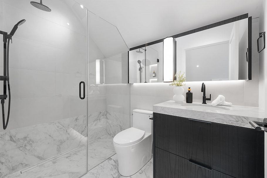 2 240 E 37th Avenue Vancouver, BC - 30