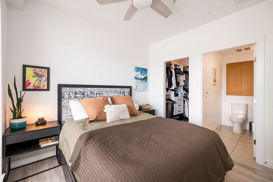 307 1327 Draycott Road North Vancouver, BC - 16