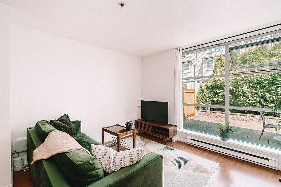 106 3168 Laurel Street Vancouver, BC - 4