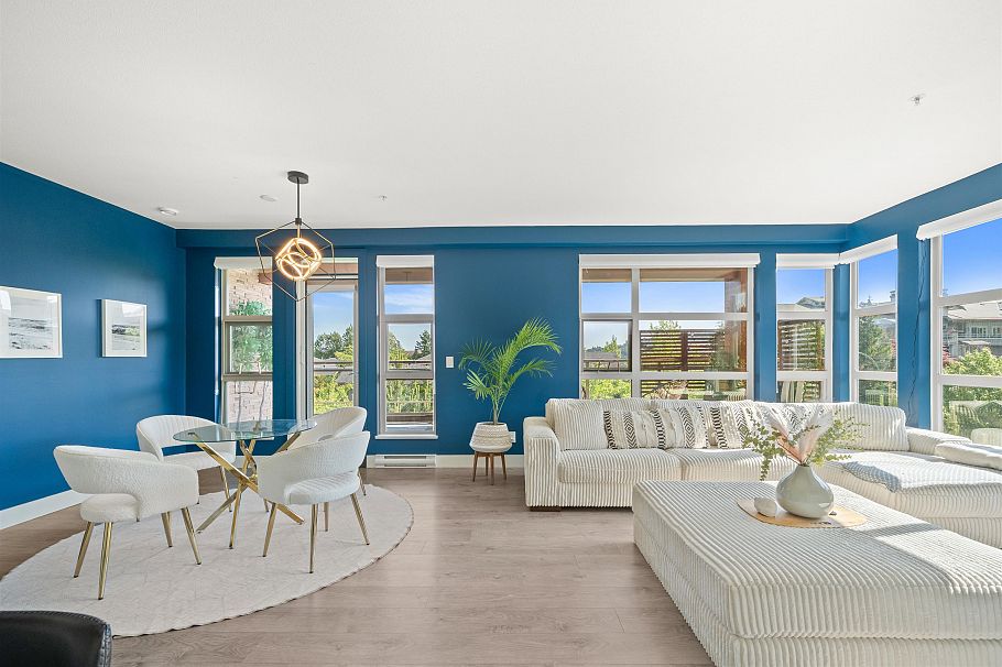 202 3602 Aldercrest Drive North Vancouver, BC - 2