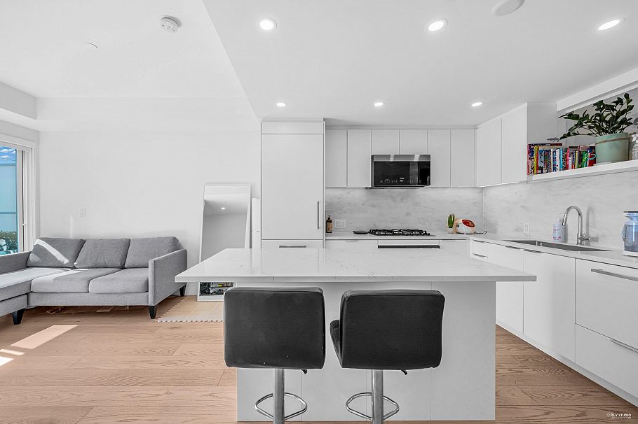 116 650 E 2nd Street North Vancouver, BC - 6