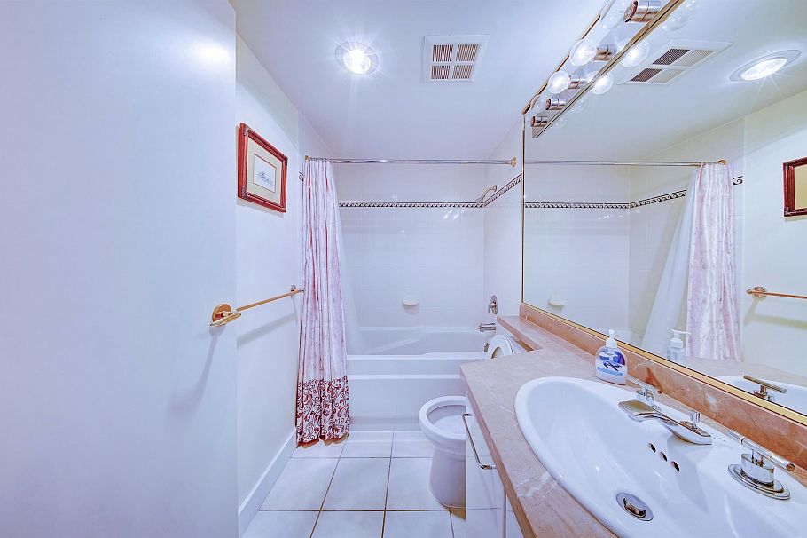 12E 199 Drake Street Vancouver, BC - 20