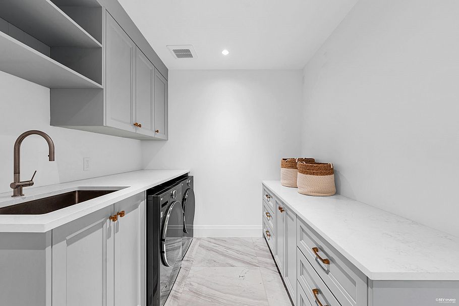 5188 Yew Street Vancouver, BC - 34