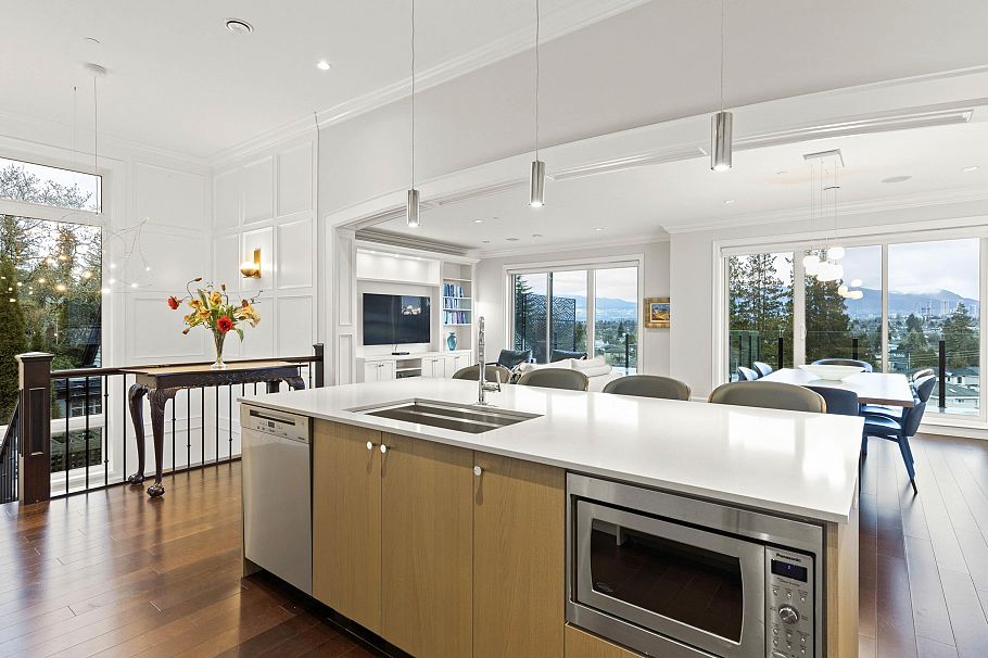 4578 Puget Drive Vancouver, BC - 8