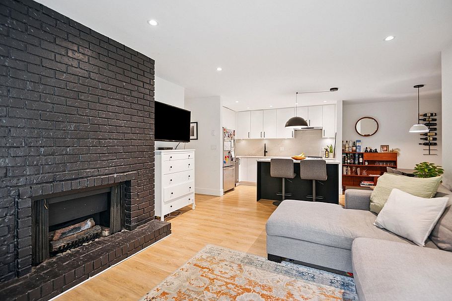 101 1696 W 10th Avenue Vancouver, BC - 9