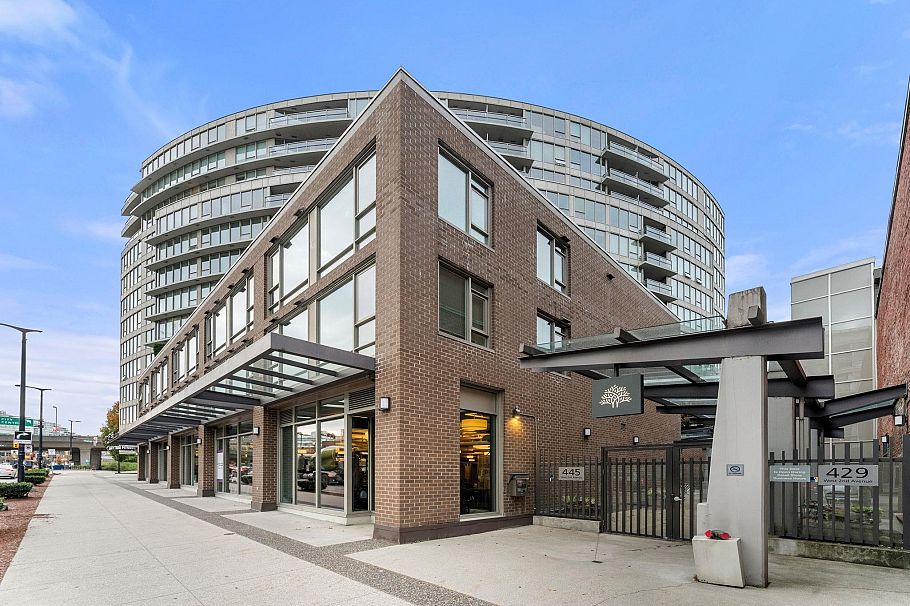 211 445 W 2nd Avenue Vancouver, BC - 3