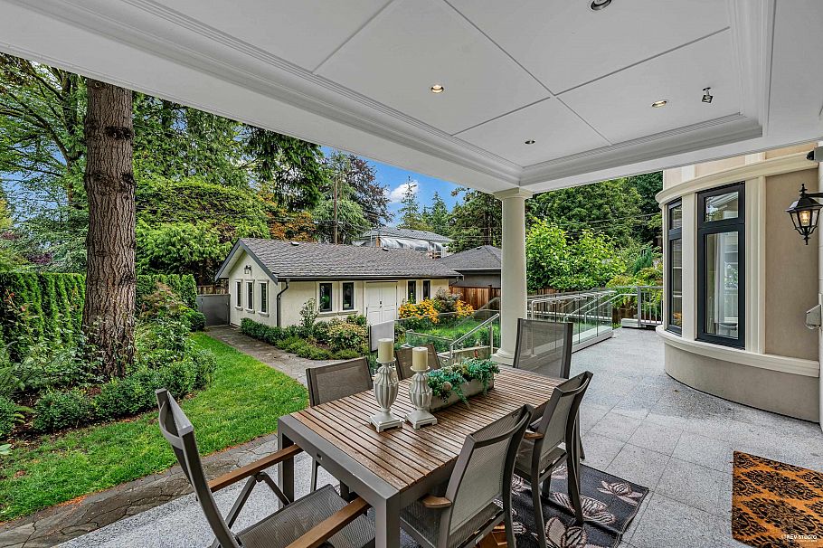 5188 Yew Street Vancouver, BC - 4