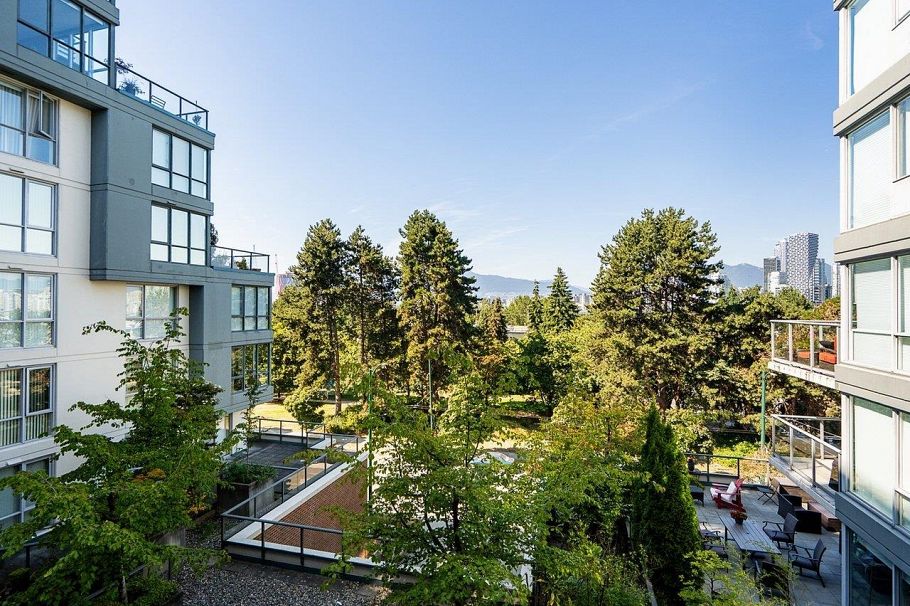 403 1425 W 6th Avenue Vancouver, BC - 25