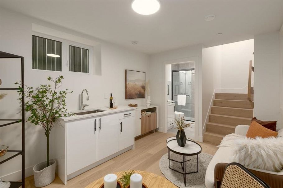 2 2658 Dundas Street Vancouver, BC - 31