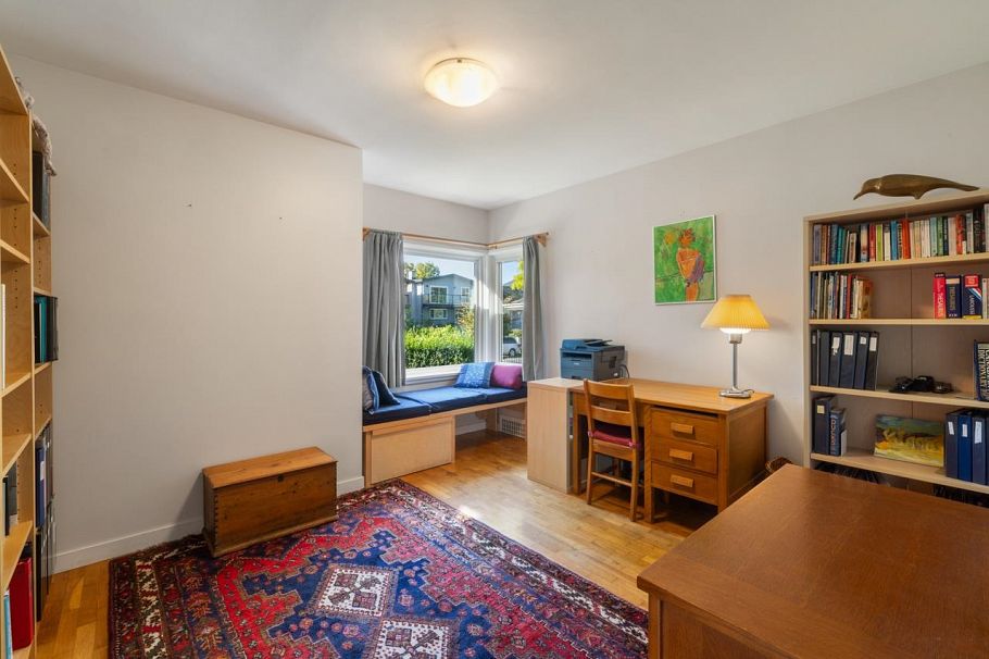 2743 Kitchener Street Vancouver, BC - 14